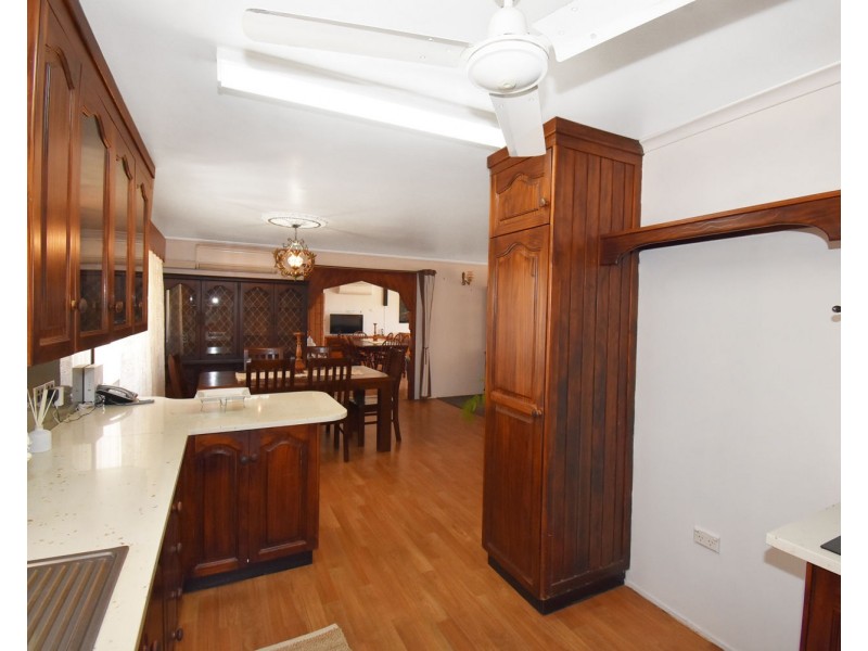 11 Hassen Court, Mount Pleasant QLD 4740