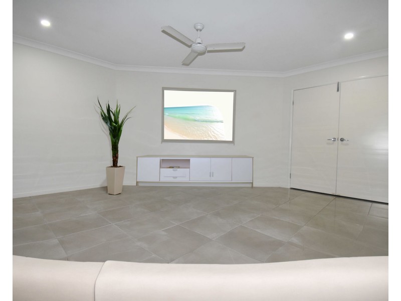 39 Bezzina Court, Bucasia QLD 4750