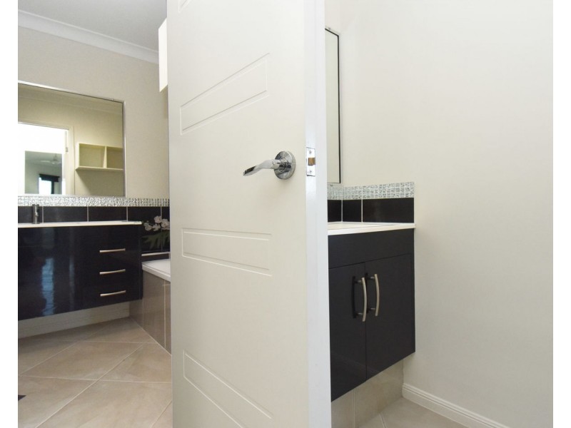 39 Bezzina Court, Bucasia QLD 4750