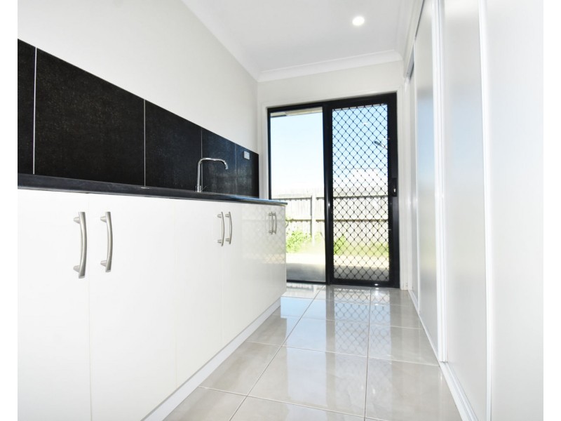 39 Bezzina Court, Bucasia QLD 4750