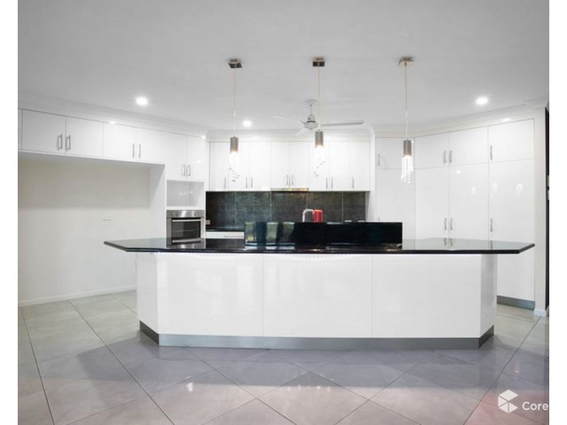 39 Bezzina Court, Bucasia QLD 4750