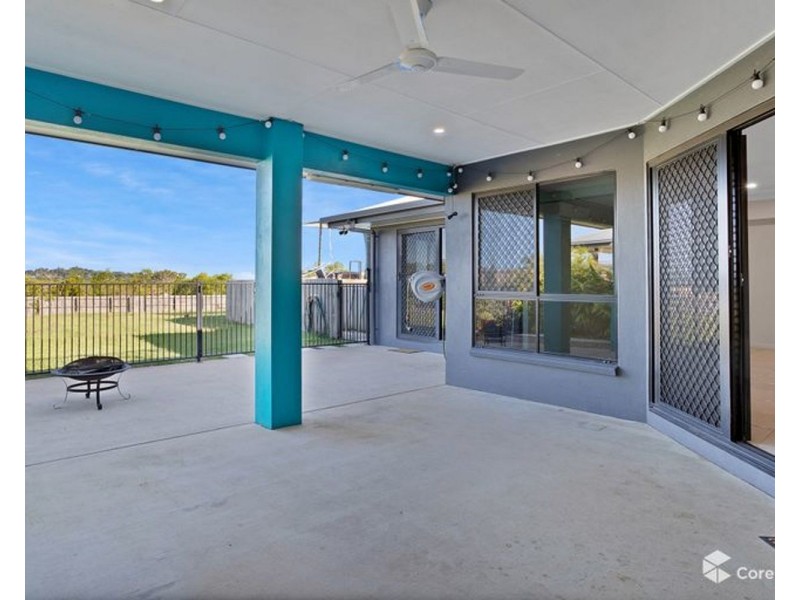 39 Bezzina Court, Bucasia QLD 4750