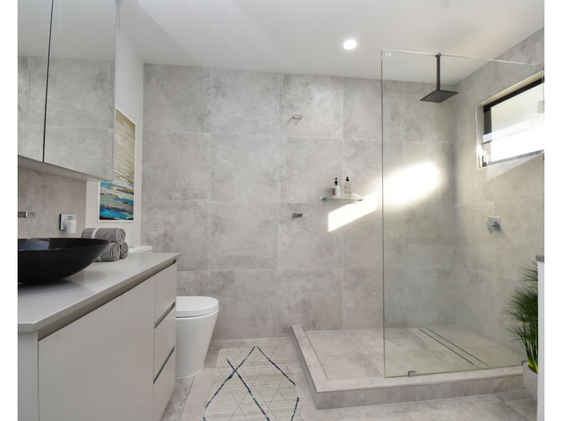 2/9 Homestead Bay Avenue, Shoal Point QLD 4750