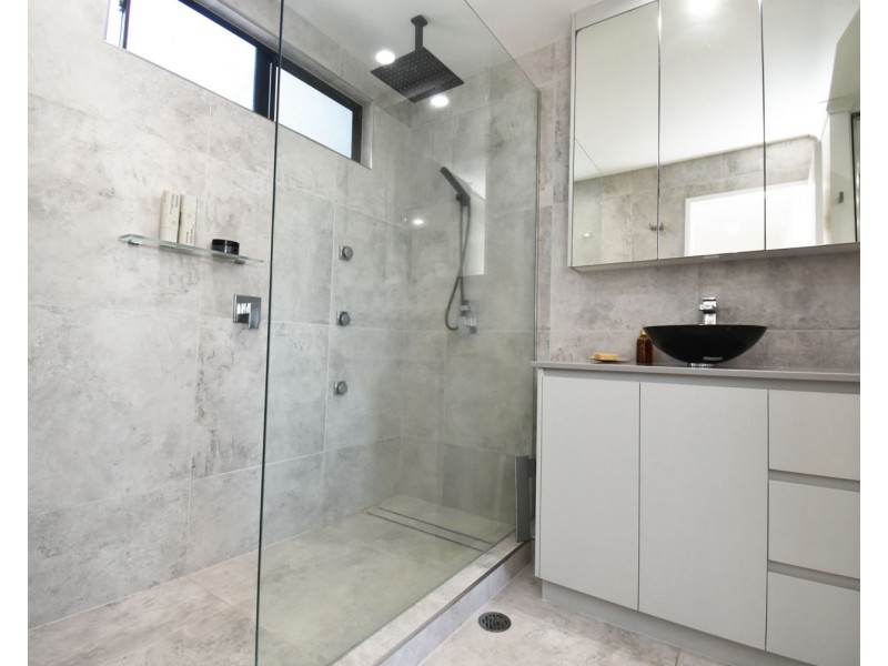 2/9 Homestead Bay Avenue, Shoal Point QLD 4750