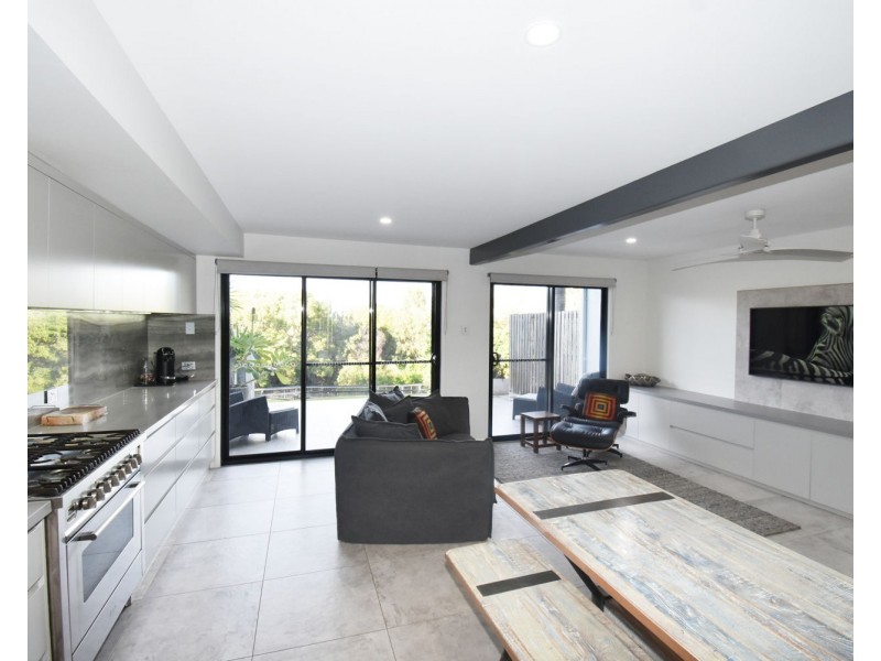 2/9 Homestead Bay Ave, Shoal Point QLD 4750