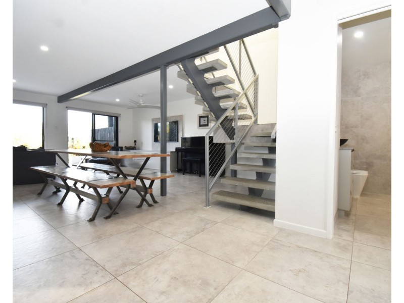 2/9 Homestead Bay Ave, Shoal Point QLD 4750