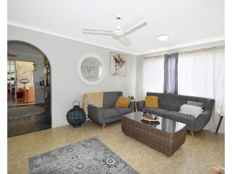 9 Gardenia Court, Beaconsfield QLD 4740