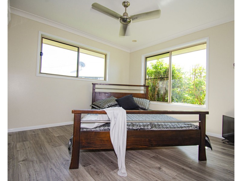 46 Miami Terrace, Blacks Beach QLD 4740