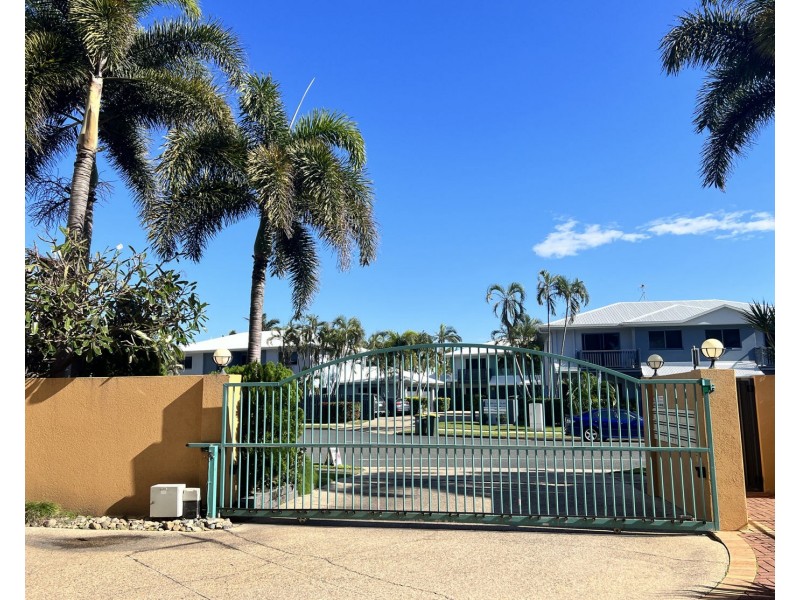 10/9 Megan Place, Mackay Harbour QLD 4740