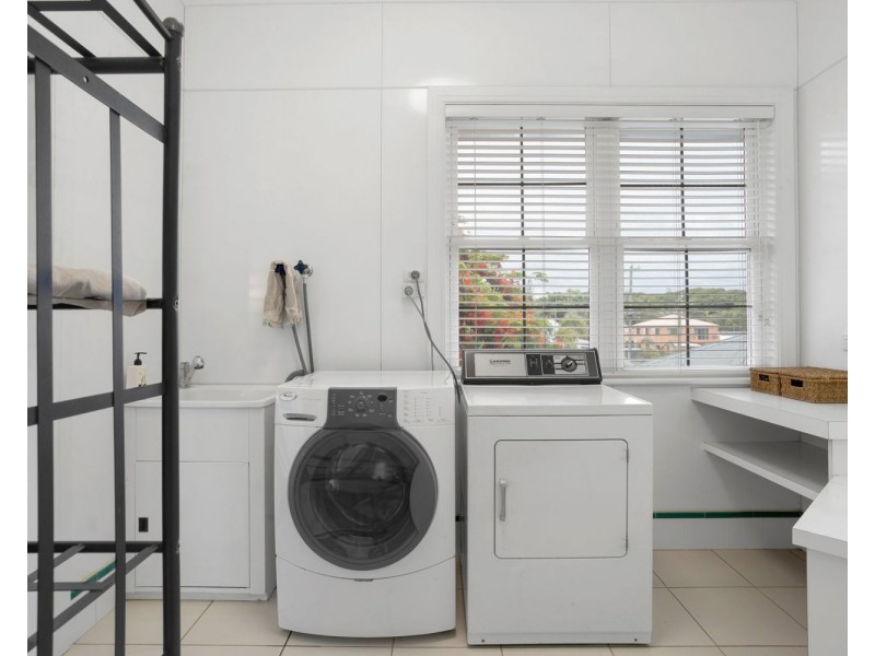 15-17 Eimeo Esplanade, Eimeo QLD 4740