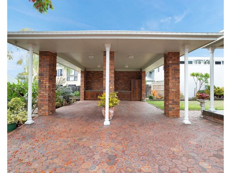 15-17 Eimeo Esplanade, Eimeo QLD 4740