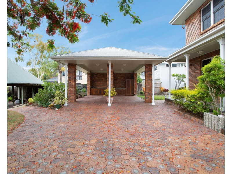 15-17 Eimeo Esplanade, Eimeo QLD 4740