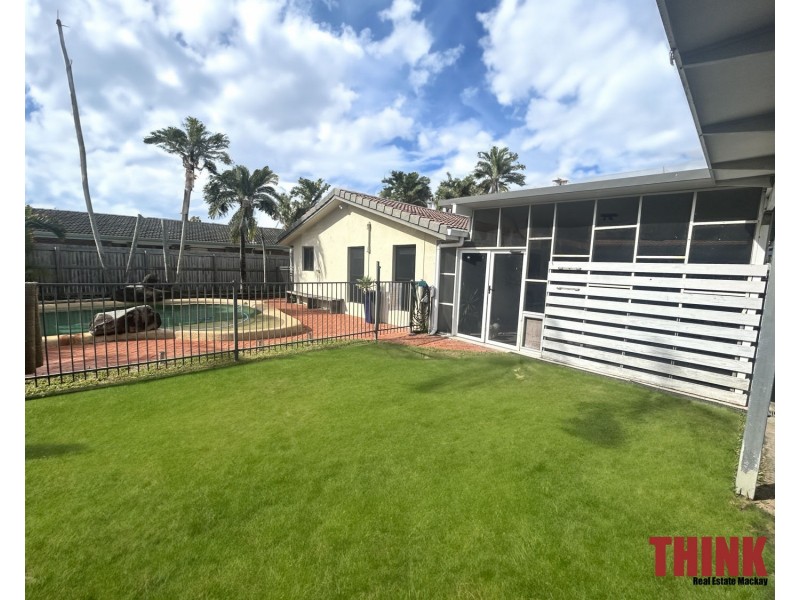 37 Pacific Drive, Blacks Beach QLD 4740