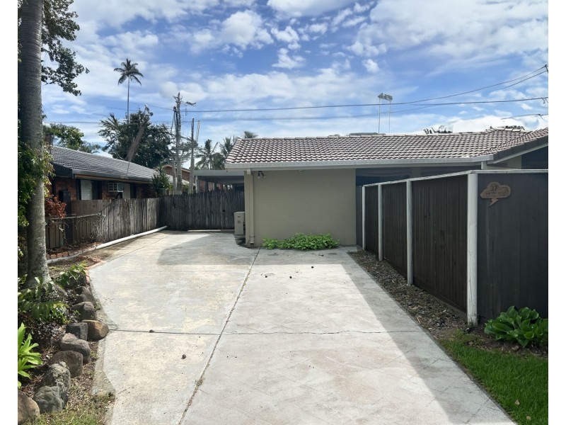 37 Pacific Drive, Blacks Beach QLD 4740