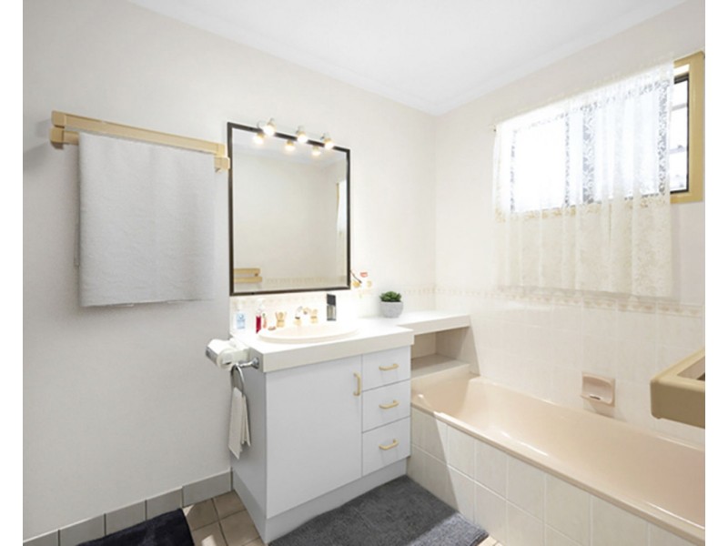 6 Beth Street, Blacks Beach QLD 4740