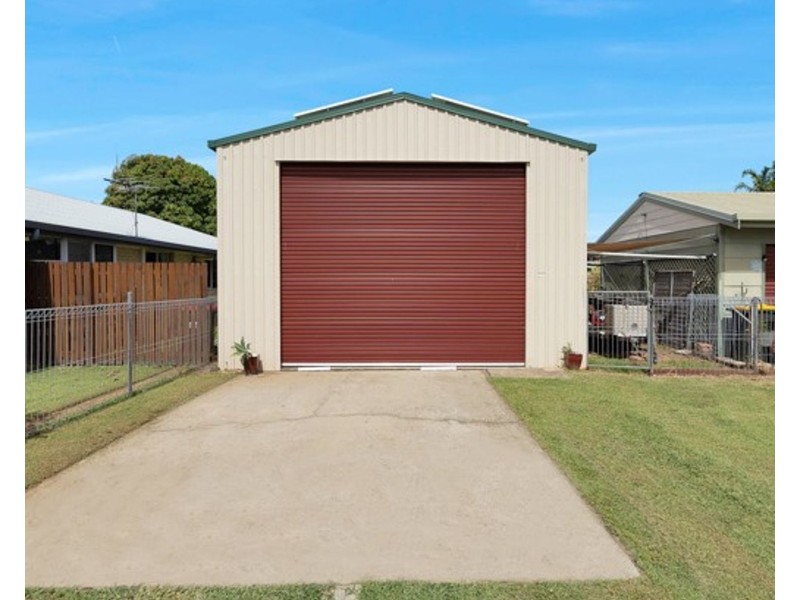 6 Beth Street, Blacks Beach QLD 4740