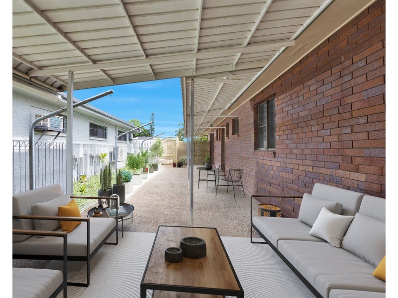 6 Beth Street, Blacks Beach QLD 4740