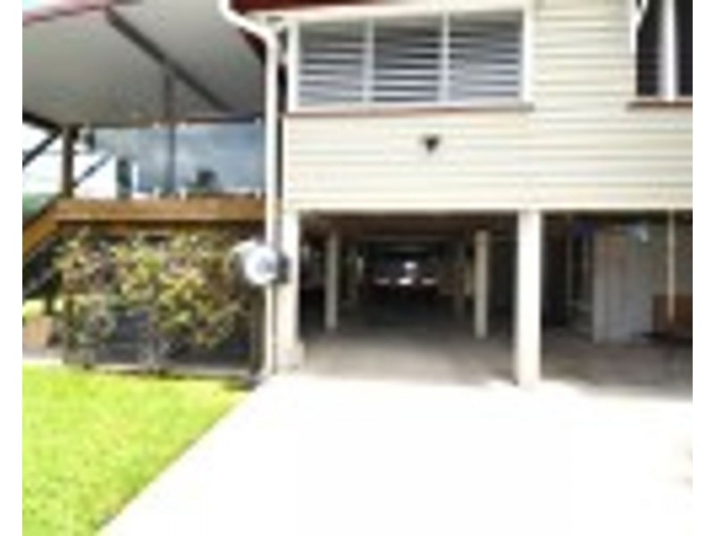 25 Shepherd Road, Eimeo QLD 4740