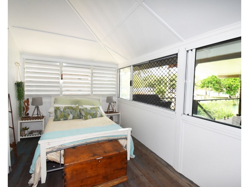 25 Shepherd Road, Eimeo QLD 4740