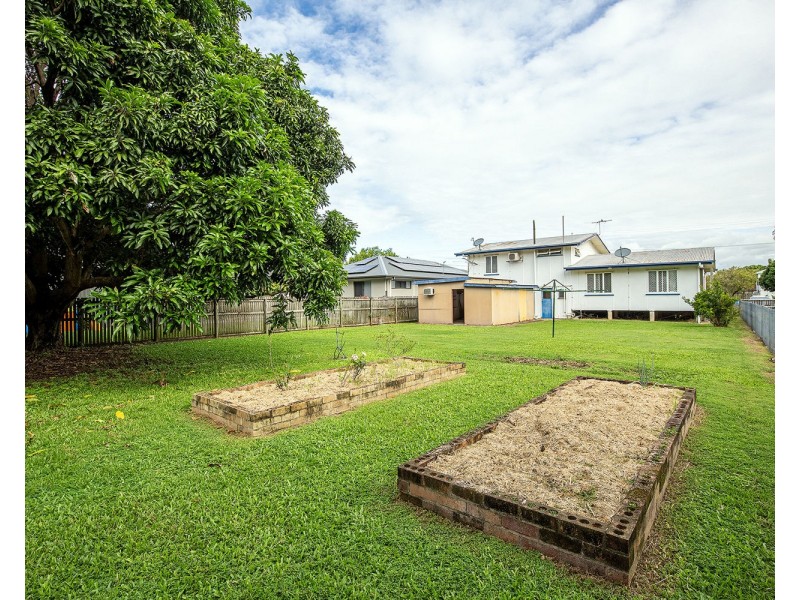 50 Pratt Street, South Mackay QLD 4740