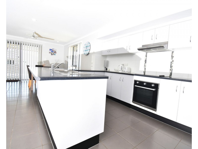 12 Rafter Crt, Rural View QLD 4740