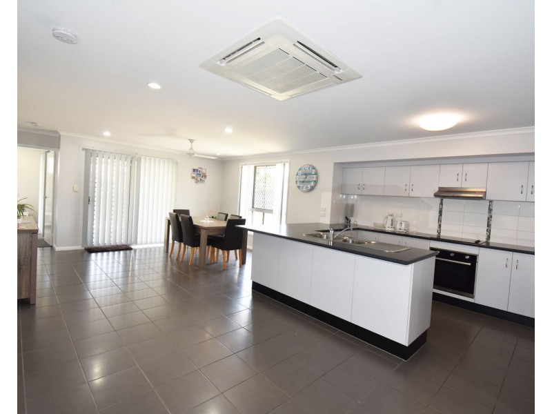 12 Rafter Crt, Rural View QLD 4740