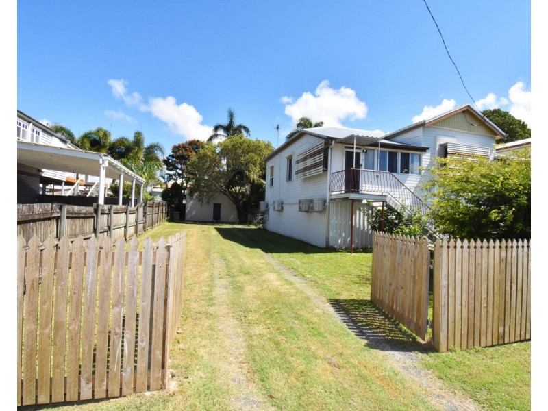 16 Pirie Street, South Mackay QLD 4740