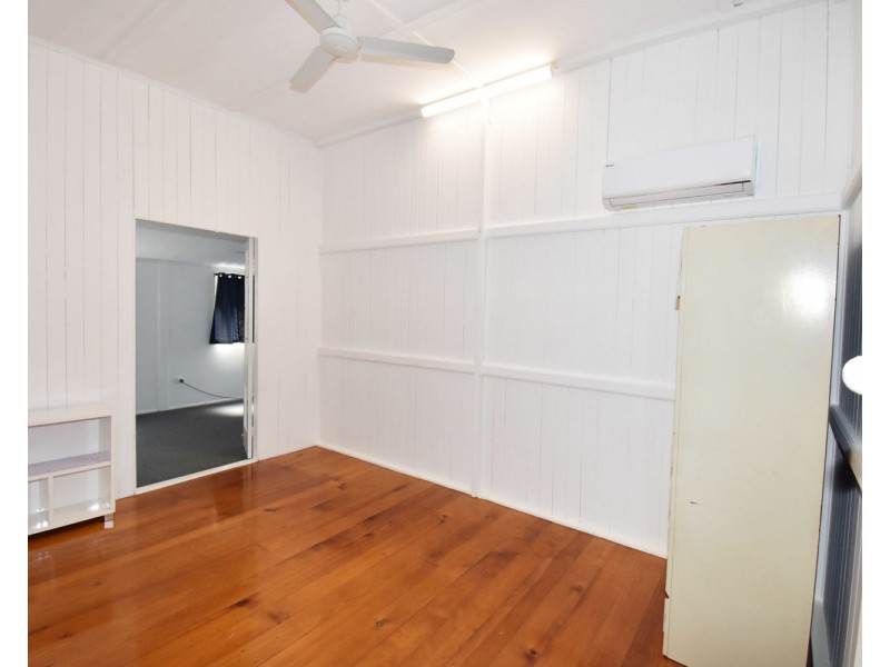 16 Pirie Street, South Mackay QLD 4740