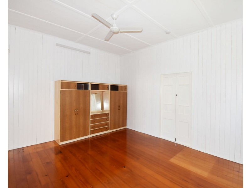 16 Pirie Street, South Mackay QLD 4740