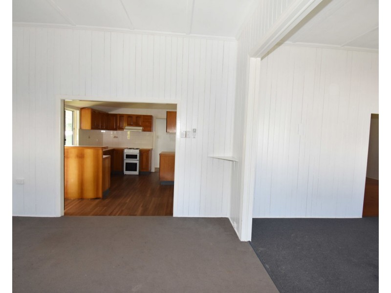 16 Pirie Street, South Mackay QLD 4740