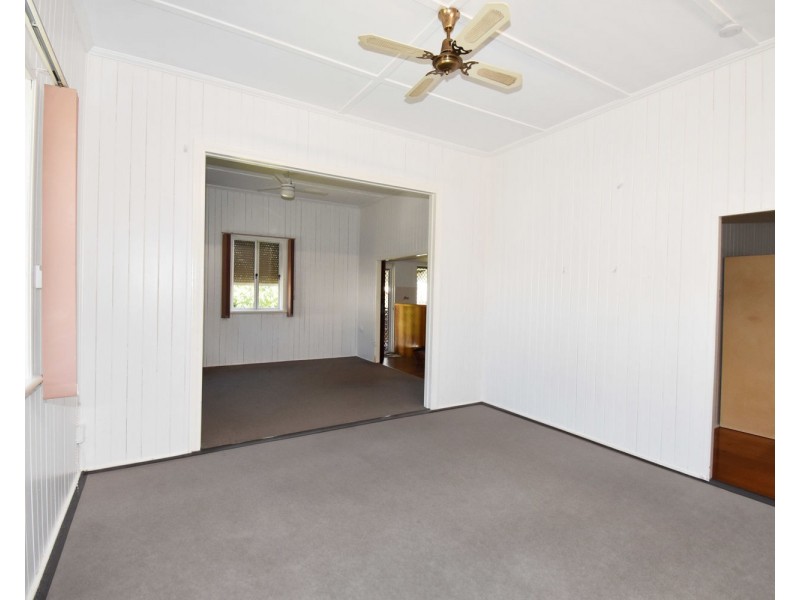 16 Pirie Street, South Mackay QLD 4740