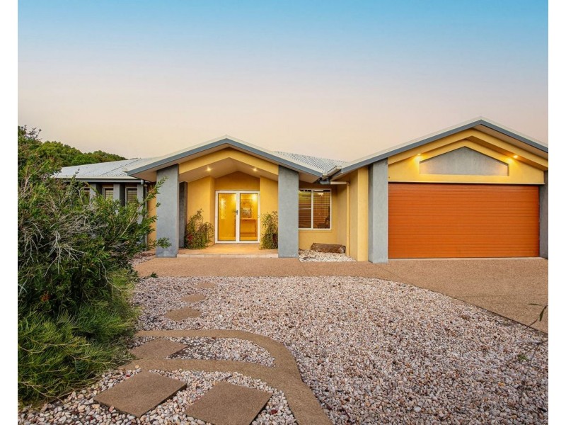 4 Navigator Crt, Shoal Point QLD 4750