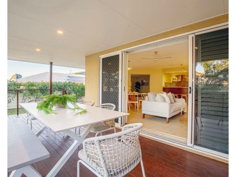 4 Navigator Crt, Shoal Point QLD 4750