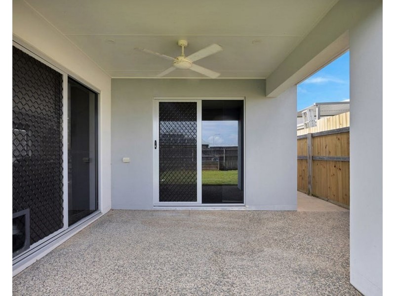 55 Primavera Dr, Beaconsfield QLD 4740