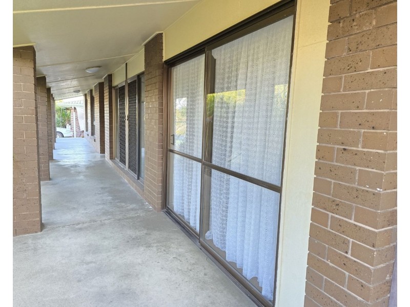 17 Loudon Street, Mount Pleasant QLD 4740