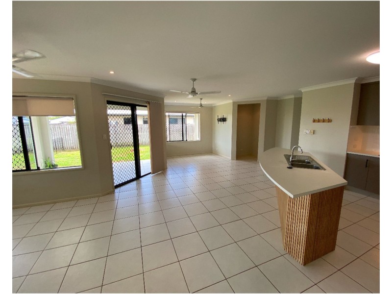 10 Turnbuckle Street, Bucasia QLD 4750