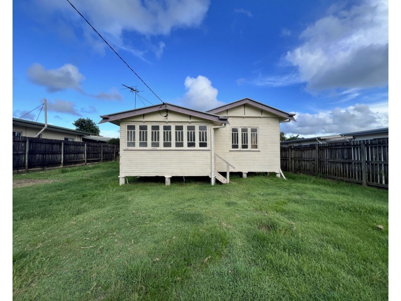 32 Canberra Street, North Mackay QLD 4740