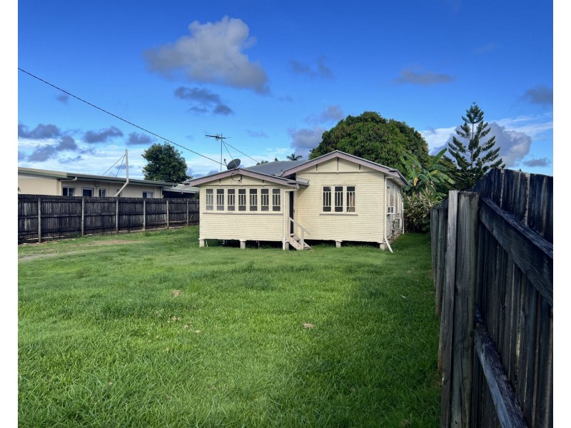 32 Canberra Street, North Mackay QLD 4740