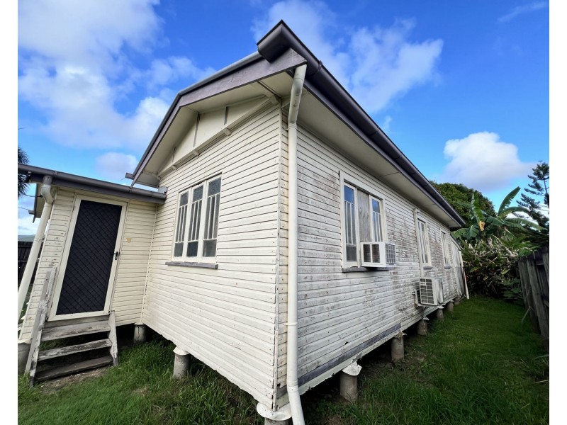 32 Canberra Street, North Mackay QLD 4740