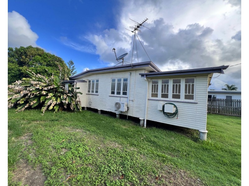 32 Canberra Street, North Mackay QLD 4740