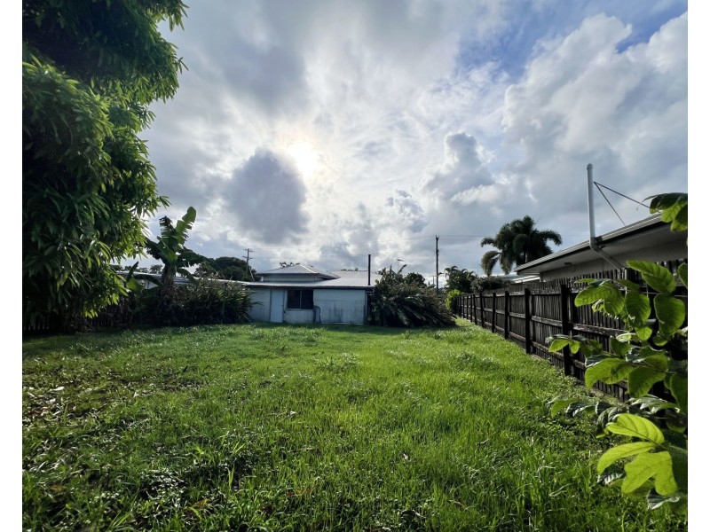 32 Canberra Street, North Mackay QLD 4740