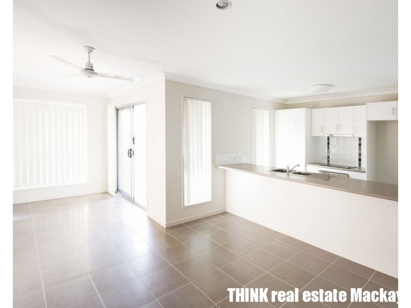 69 Newport Parade, Blacks Beach QLD 4740