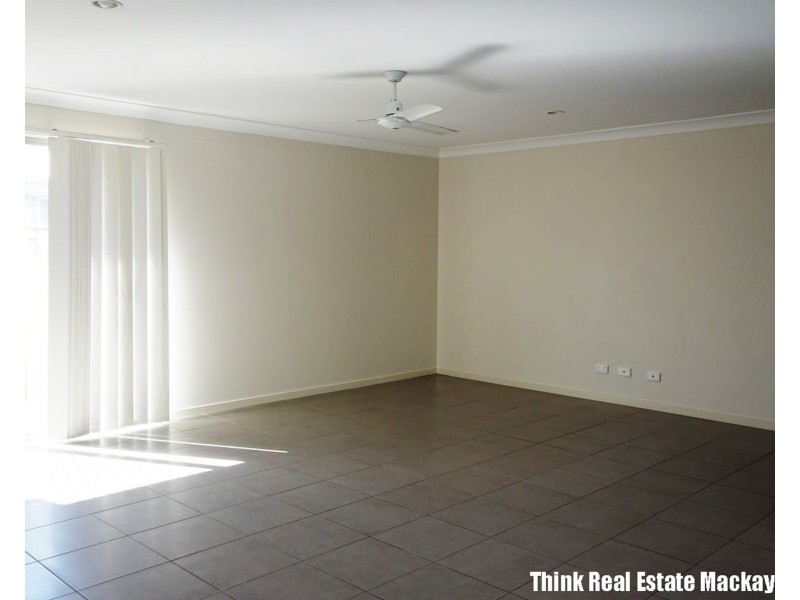 69 Newport Parade, Blacks Beach QLD 4740