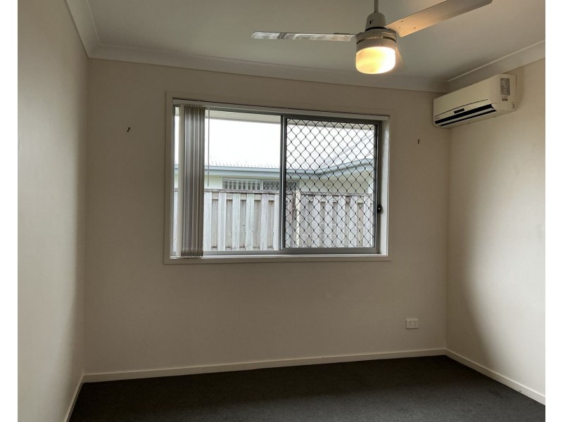 69 Newport Parade, Blacks Beach QLD 4740