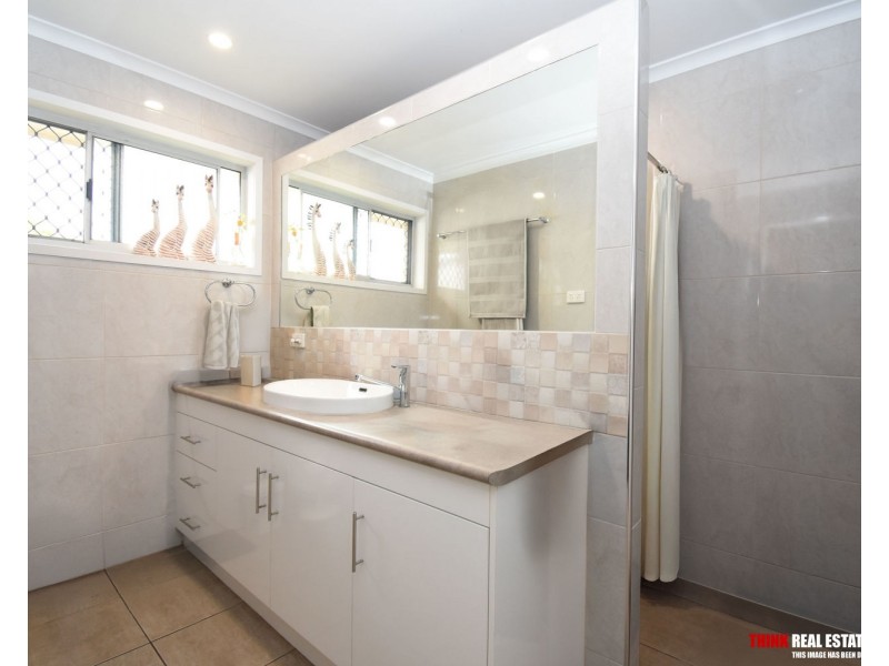 6 Bligh Court, Mount Pleasant QLD 4740