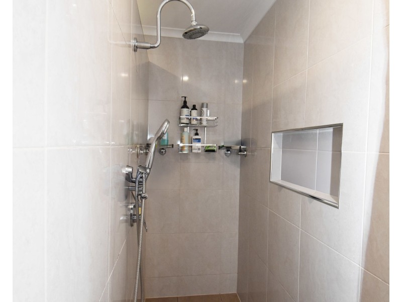 6 Bligh Court, Mount Pleasant QLD 4740