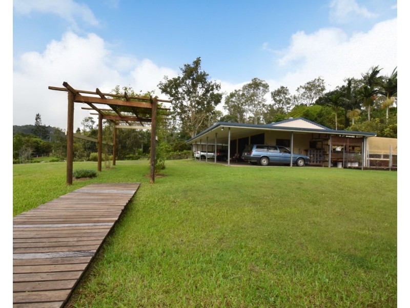 10 Brangus Court, Kuttabul QLD 4741