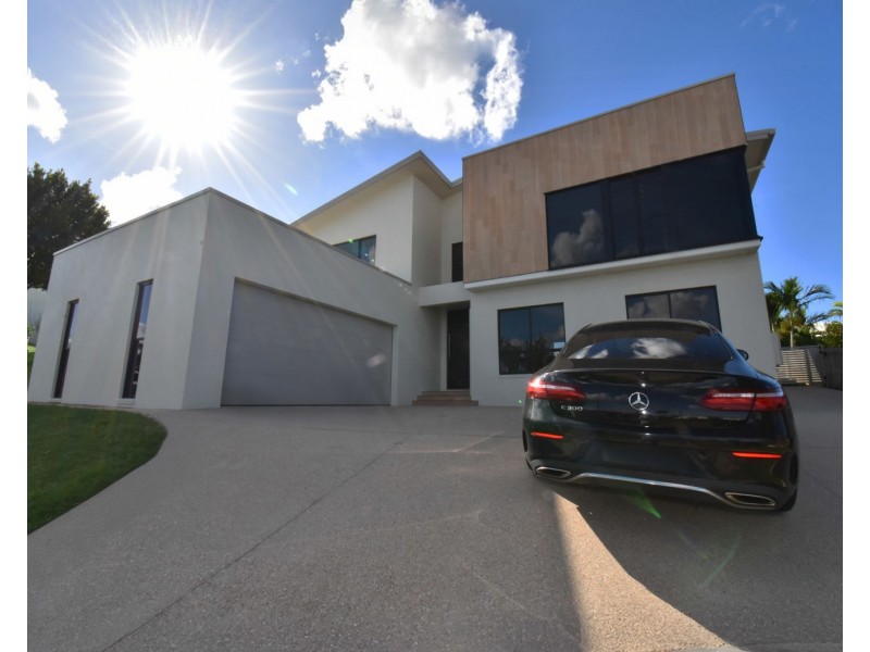 51 Douglas Crescent, Rural View QLD 4740