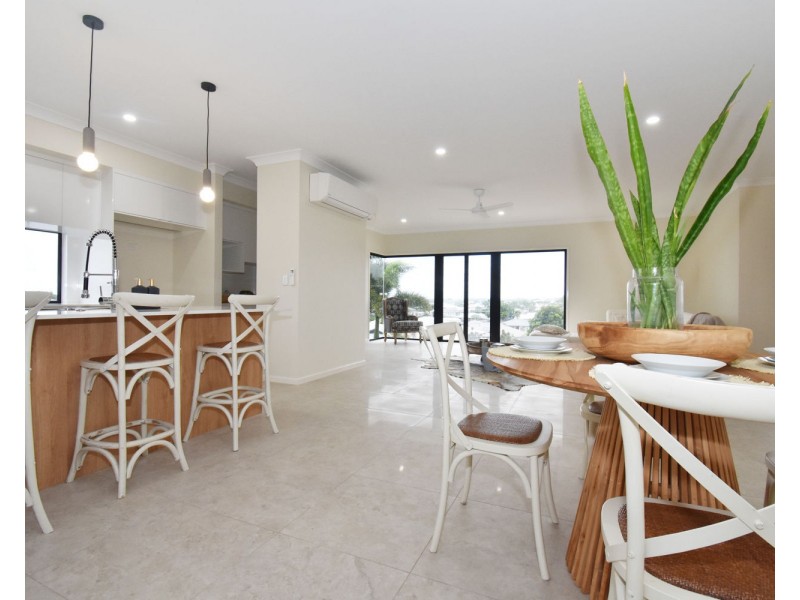 51 Douglas Crescent, Rural View QLD 4740