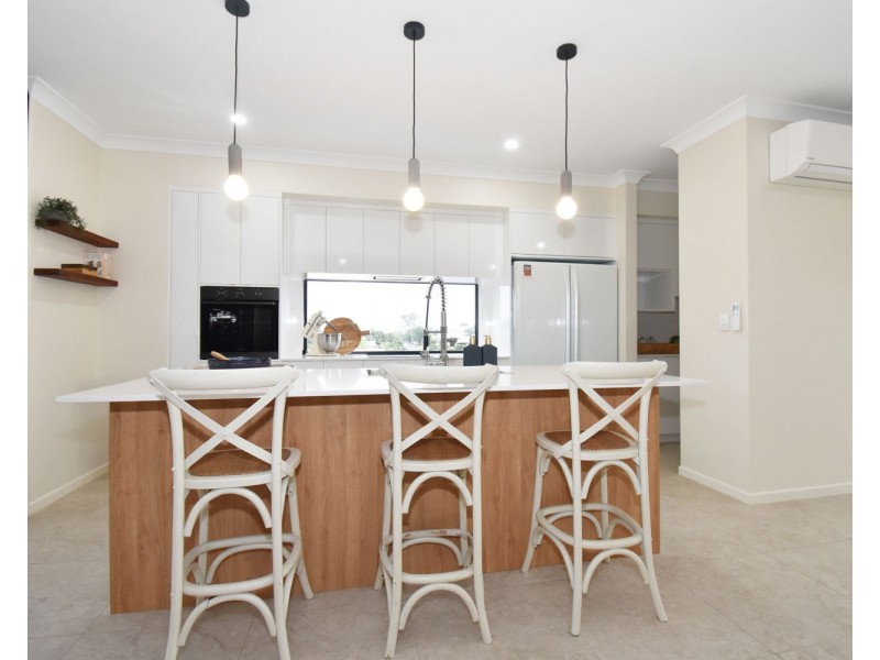 51 Douglas Crescent, Rural View QLD 4740